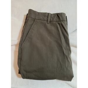 Mugsy Olives Pants Mens 34x30 Chino Classic Fit Performance Stretch Army Green
